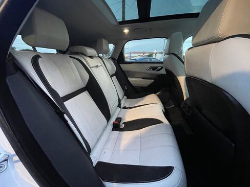Used 2019 Land Rover Range Rover Velar S image 14