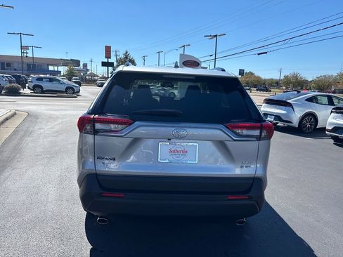 New 2025 Toyota RAV4 XLE image 4