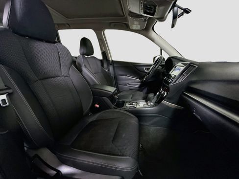 Used 2019 Subaru Forester Premium AWD/4WD image 29