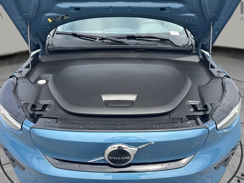 Used 2023 Volvo XC40 Recharge Plus AWD/4WD image 21