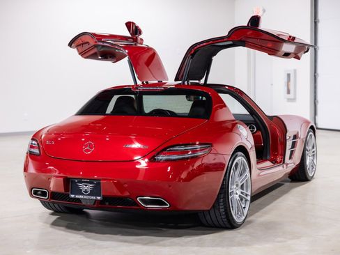 Used 2012 Mercedes-Benz SLS AMG Coupe image 9