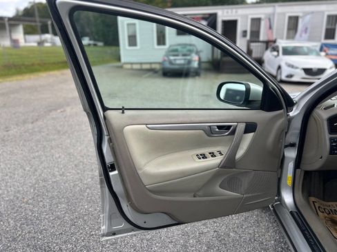 Used 2008 Volvo S60 2.5T image 8
