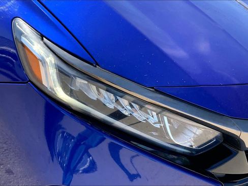 Used 2018 Honda Accord Sport image 27