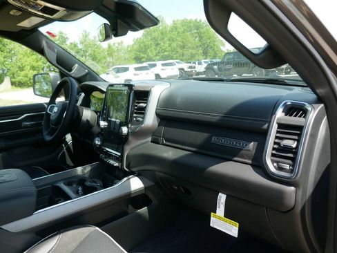 New 2026 RAM 1500 Laramie w/ Laramie Southwest Edition AWD/4WD image 11