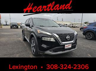 Used 2021 Nissan Rogue SL image 1