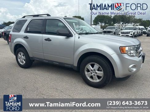 Used 2010 Ford Escape XLT FWD image 1
