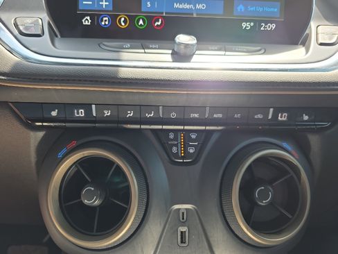 Used 2024 Chevrolet Blazer Premier w/ Driver Confidence II Package image 24