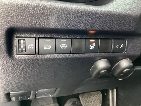 Used 2024 Toyota RAV4 XLE image 25