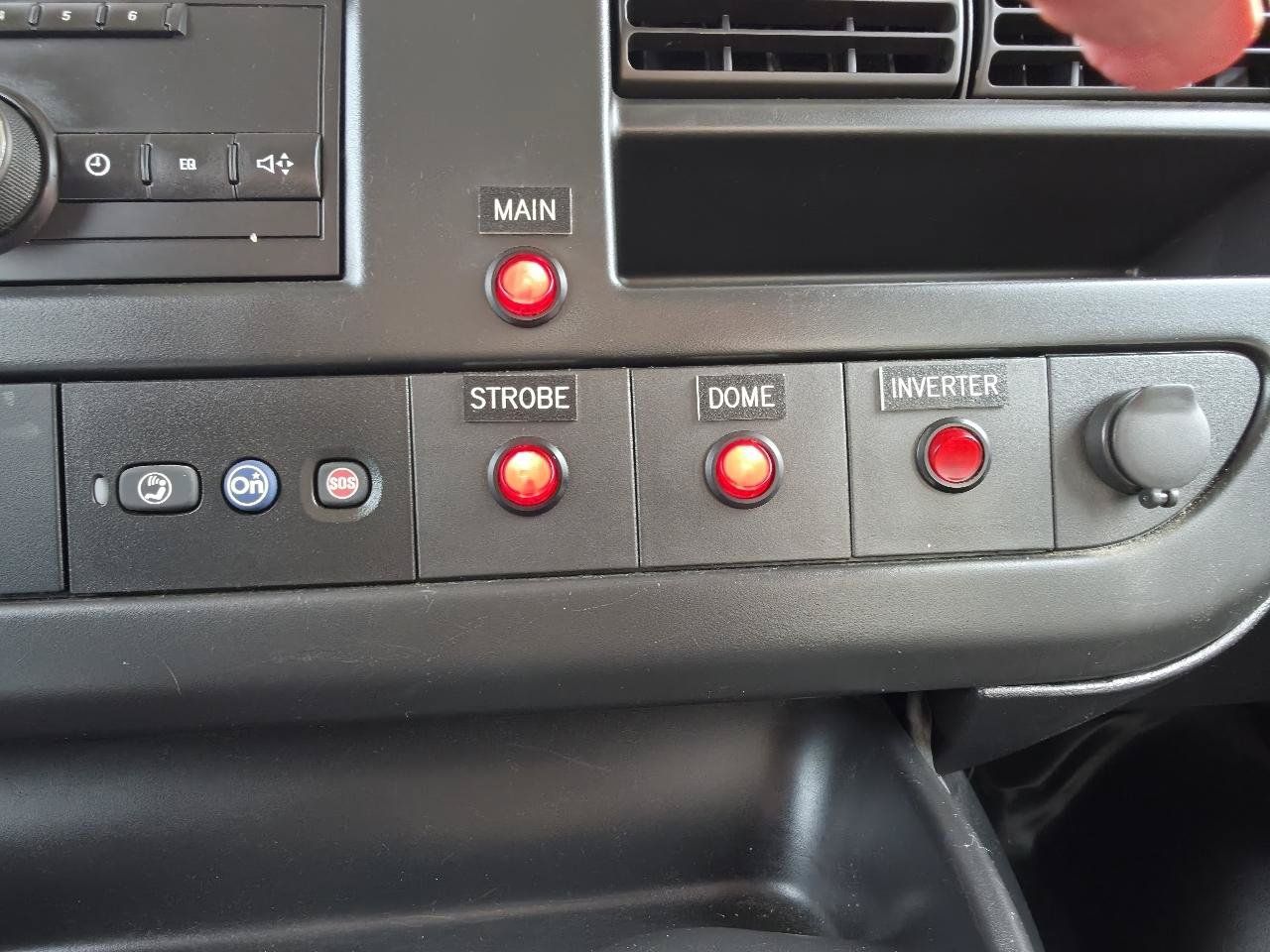 Used 2014 Chevrolet Express 2500 RWD image 26
