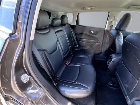 Used 2019 Jeep Compass Limited FWD image 18