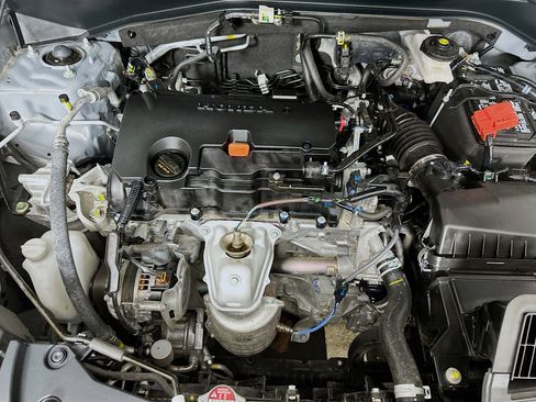 Used 2025 Honda HR-V Sport image 31