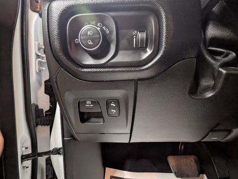 Used 2020 RAM 1500 Big Horn image 15