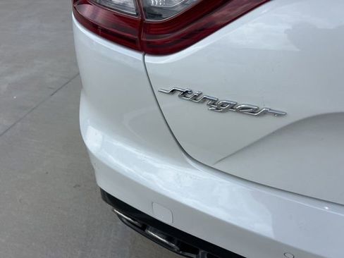 Used 2019 Kia Stinger GT1 RWD image 5