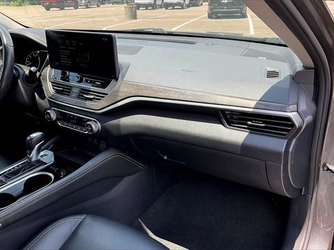 Used 2023 Nissan Altima 2.5 SL image 16