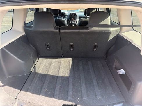 Used 2016 Jeep Patriot High Altitude AWD/4WD image 8