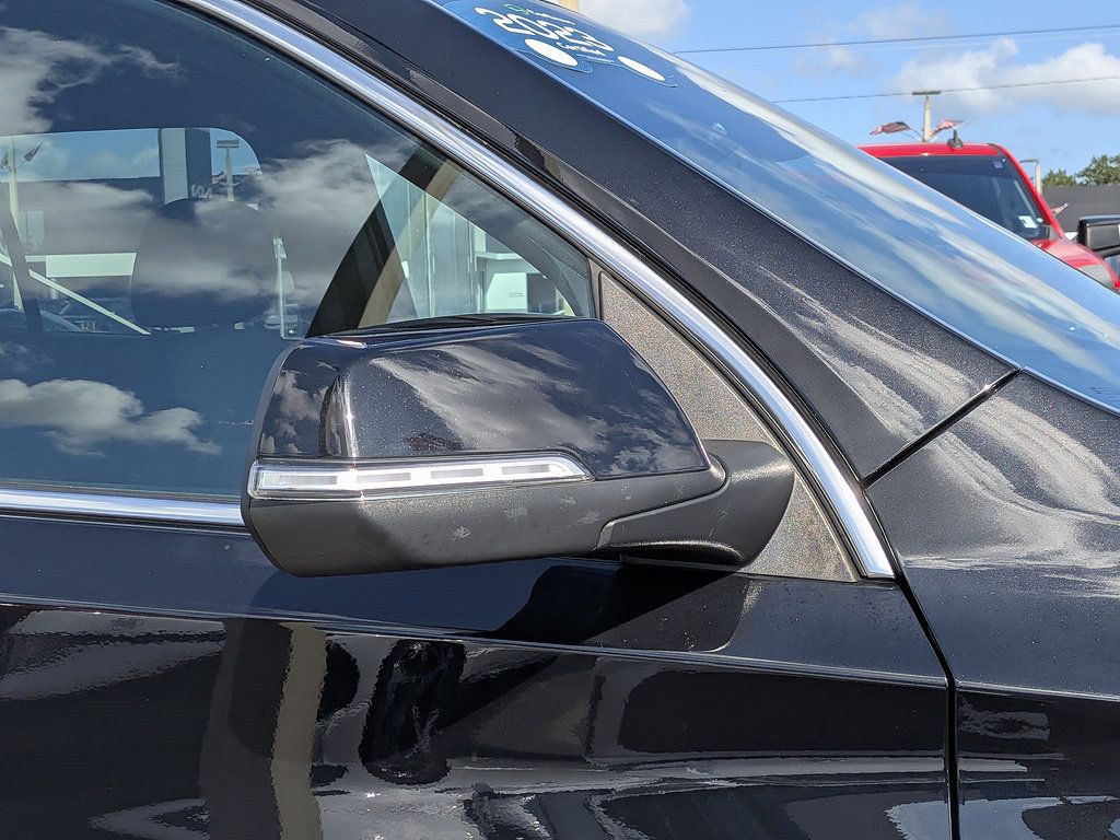 Certified 2023 Chevrolet Traverse LT FWD image 39