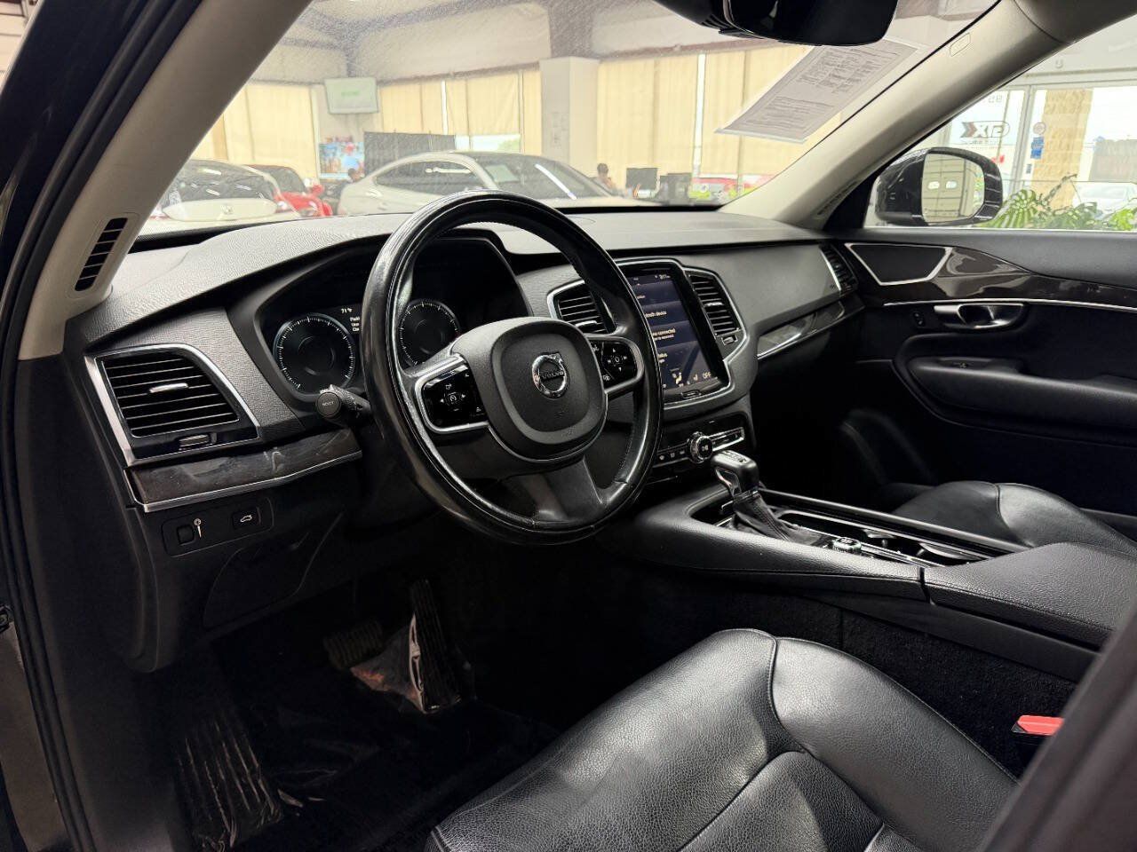 Used 2018 Volvo XC90 T6 Momentum w/ Convenience Package AWD/4WD image 20