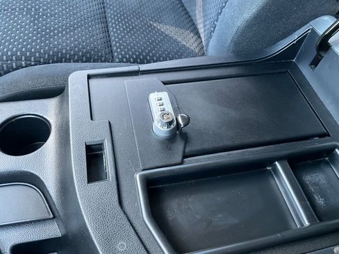 Used 2010 Toyota Tundra 4x4 Double Cab image 35