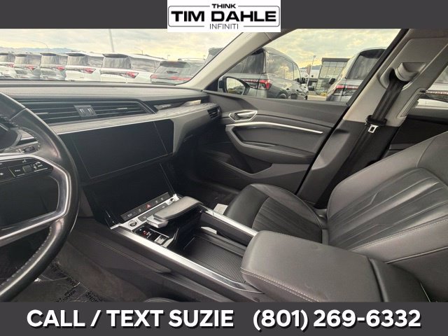 Used 2021 Audi e-tron Premium w/ Convenience Plus Package AWD/4WD image 11