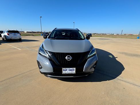 Used 2024 Nissan Murano SV w/ SV Midnight Edition Package image 9