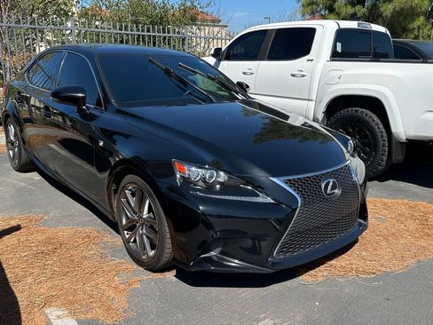 Used 2016 Lexus IS 200t w/ F Sport Package RWD image 2