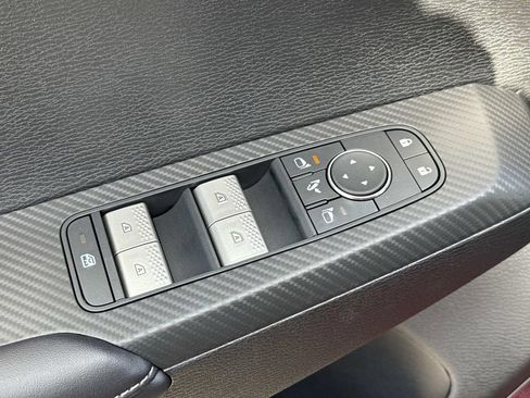 New 2026 Mitsubishi Outlander SE FWD image 19