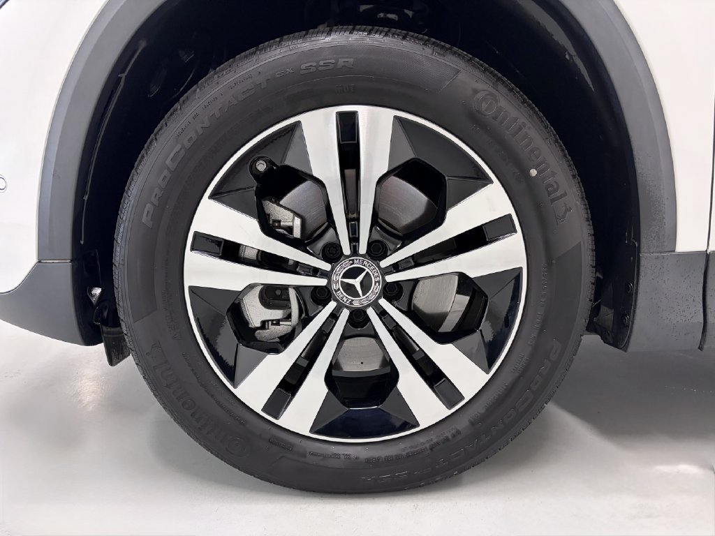 Certified 2025 Mercedes-Benz GLA 250 4MATIC image 11