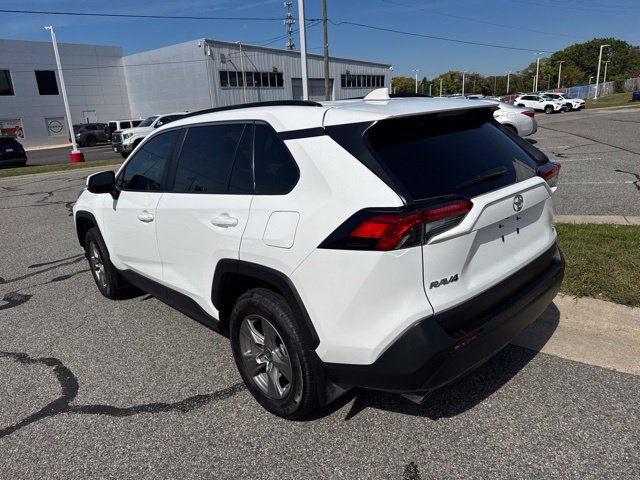 Used 2025 Toyota RAV4 XLE w/ Convenience Package AWD/4WD image 9