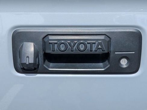 Used 2021 Toyota Tacoma TRD Off-Road w/ Technology Package image 29