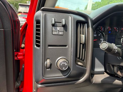 Used 2016 GMC Sierra 2500 4x4 Crew Cab w/ Sierra Convenience Package image 24