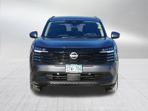 Certified 2025 Nissan Kicks SV w/ SV Premium Package image 2