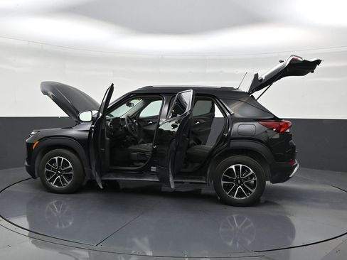 Used 2025 Chevrolet TrailBlazer LT w/ Driver Confidence Package FWD image 30