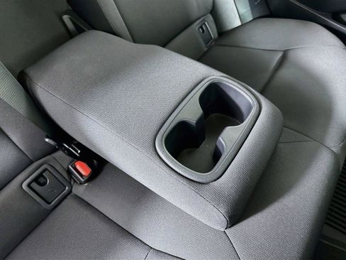 Used 2024 Toyota Corolla LE FWD image 37