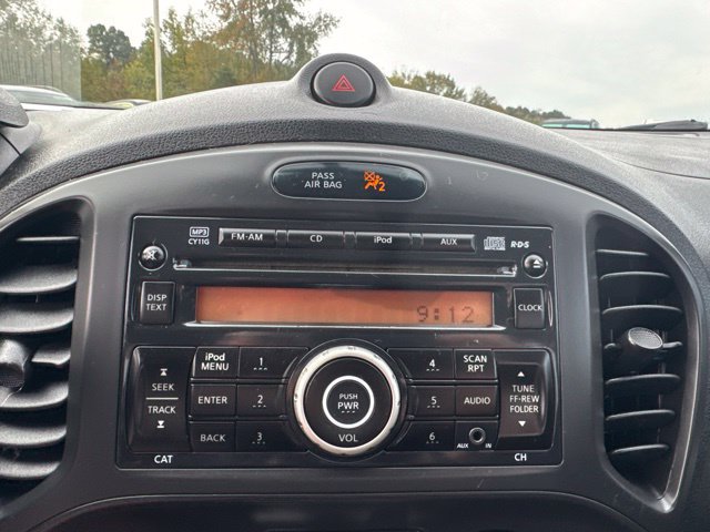 Used 2011 Nissan Juke S FWD image 16