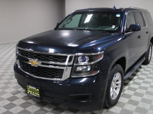 Used 2017 Chevrolet Suburban LT AWD/4WD image 3