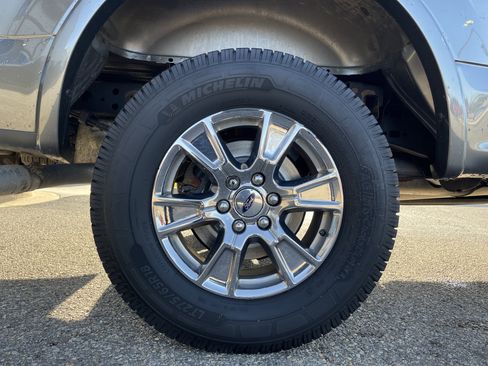 Used 2017 Ford F150 Lariat w/ Equipment Group 502A Luxury AWD/4WD image 25