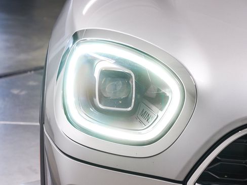 Used 2024 MINI Cooper Countryman S FWD image 8