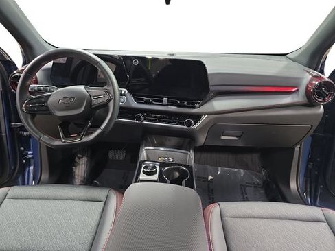 Used 2025 Chevrolet Equinox RS AWD/4WD image 11