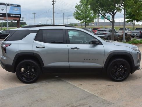 New 2026 Chevrolet Equinox LT w/ Midnight Edition image 4