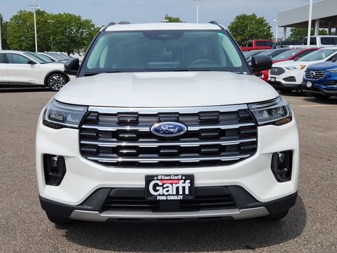 New 2025 Ford Explorer Active w/ Active Comfort Package image 5