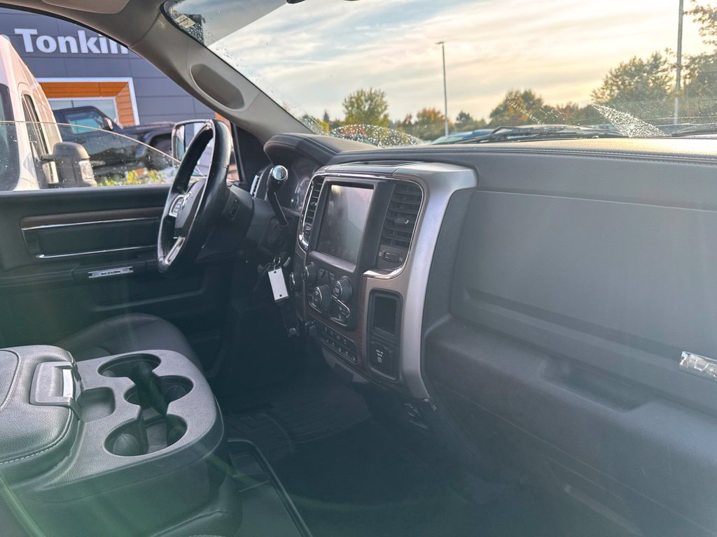 Used 2015 RAM 2500 Laramie AWD/4WD image 9
