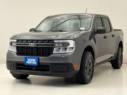 Used 2024 Ford Maverick XLT FWD image 2