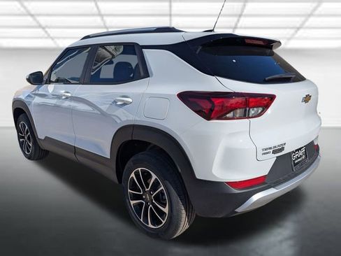 New 2026 Chevrolet TrailBlazer LT image 2