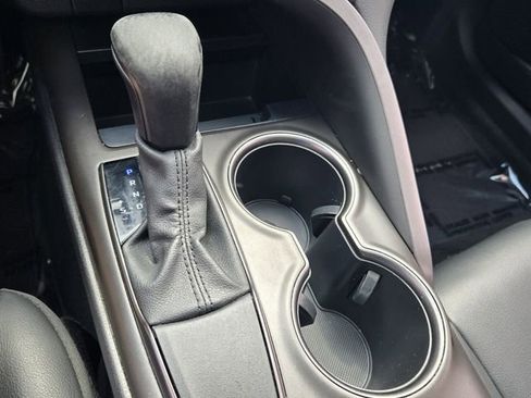 Used 2021 Toyota Camry SE image 19