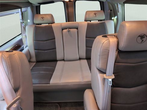 Used 2022 Chevrolet Express 2500 Extended w/ Enhanced Convenience Package image 26