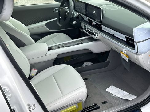 New 2025 Hyundai Ioniq 6 SEL image 10
