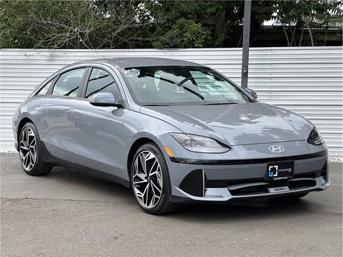 Used 2024 Hyundai Ioniq 6 SEL RWD image 7