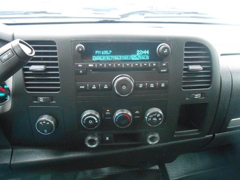 Used 2011 Chevrolet Silverado 3500 LT image 13