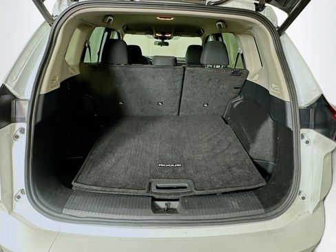 Used 2025 Nissan Rogue SV image 27