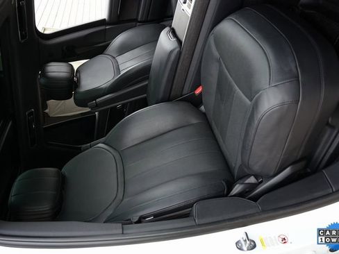 Used 2023 Land Rover Range Rover SE image 14